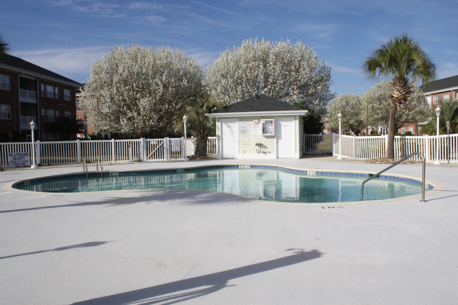 Amentities – Azalea Lakes
